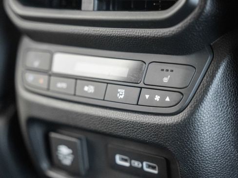 Used 2023 Honda Pilot Elite image 36