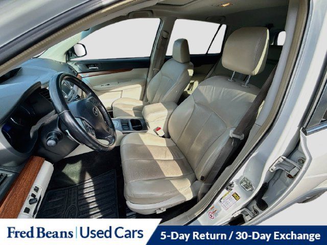 Used 2014 Subaru Outback 2.5i Limited w/ Moonroof Package AWD/4WD image 27