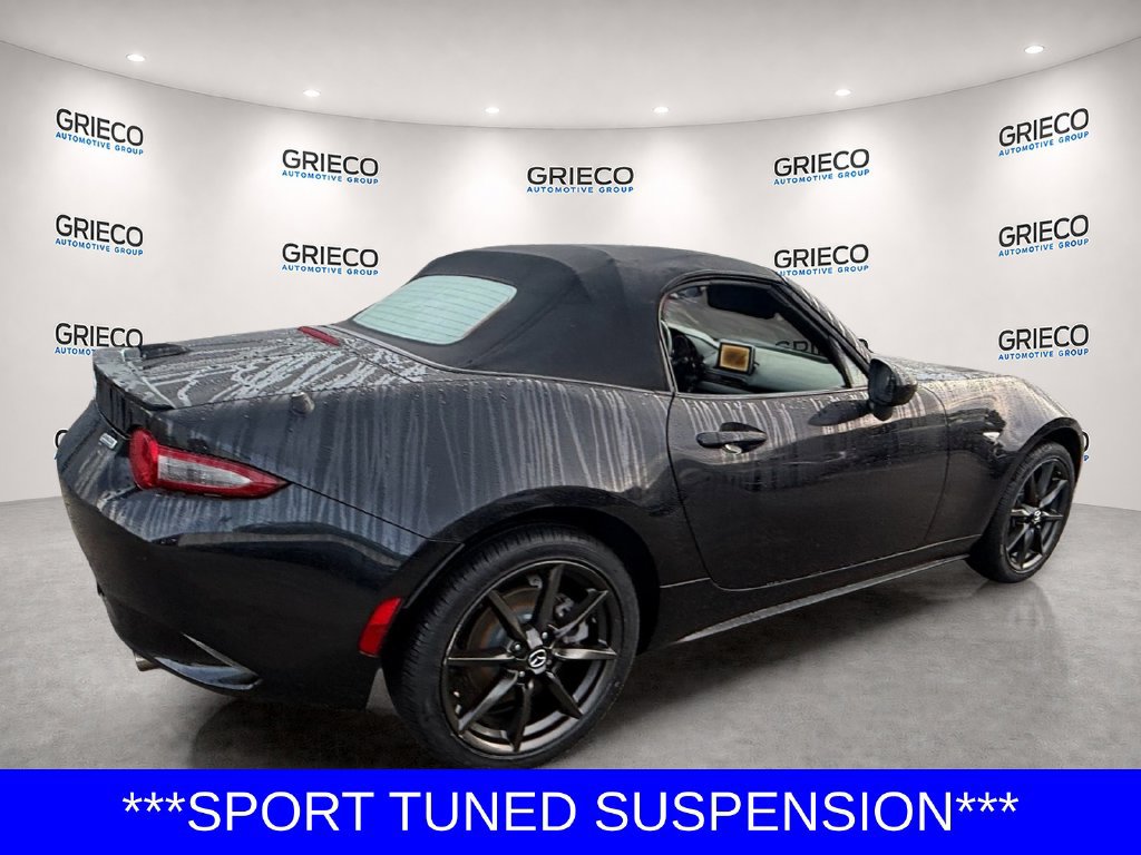 Used 2016 MAZDA MX-5 Miata Club RWD image 7