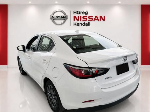 Used 2019 Toyota Yaris LE FWD image 2