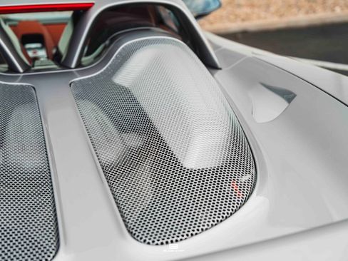 Used 2004 Porsche Carrera GT RWD image 27