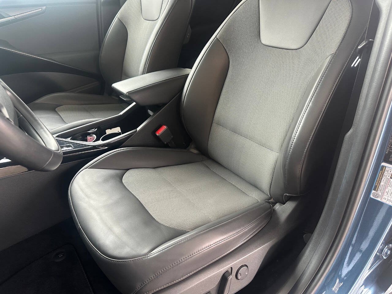 Used 2023 Kia Niro Wind FWD image 12