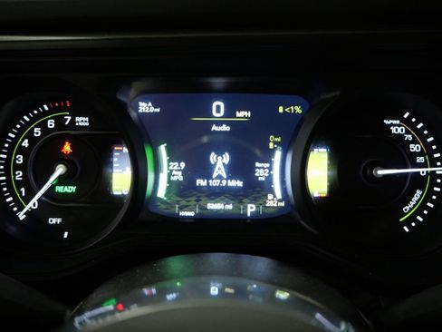Used 2024 Jeep Wrangler Unlimited Sahara AWD/4WD image 16