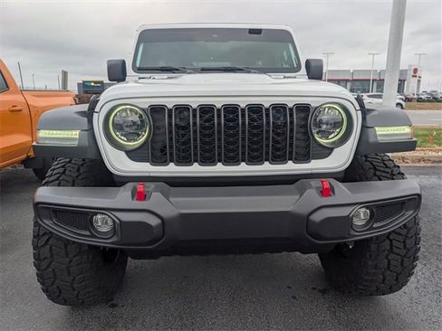 Used 2024 Jeep Wrangler Unlimited Rubicon w/ Safety Group image 24