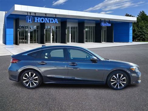 Certified 2023 Honda Civic EX-L image 9
