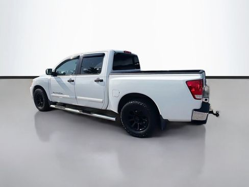Used 2012 Nissan Titan SV w/ SV Value Truck Pkg RWD image 7