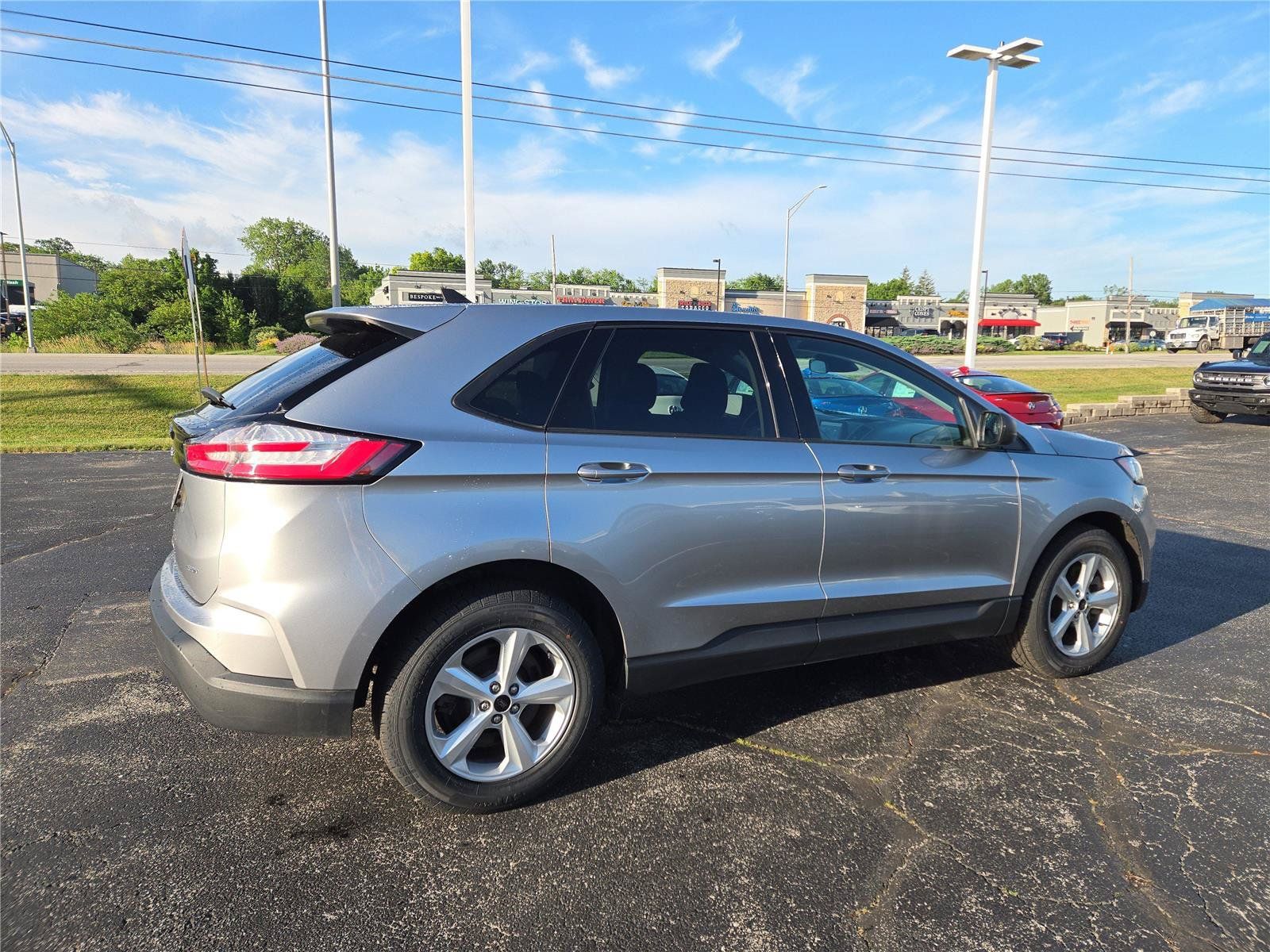 Used 2023 Ford Edge SE AWD/4WD image 28