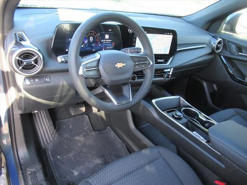 New 2026 Chevrolet Equinox LT w/ Safety and Technology Package image 14