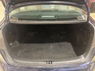Used 2021 Toyota Corolla SE FWD video 2