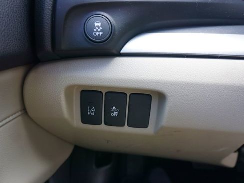 Used 2017 Acura ILX w/ Premium Package image 4