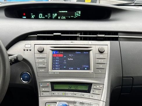 Used 2013 Toyota Prius Three image 16