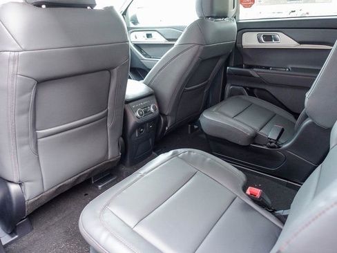 New 2026 Ford Explorer Active w/ Active Comfort Package image 19