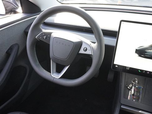 Used 2024 Tesla Model 3 Standard Range RWD image 35