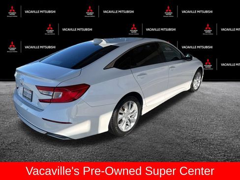 Used 2018 Honda Accord LX image 5