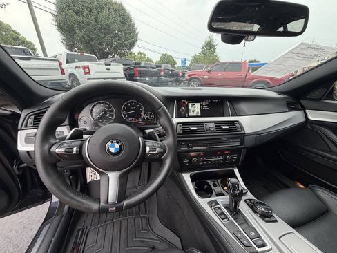 Used 2015 BMW 550i xDrive Sedan AWD/4WD image 4