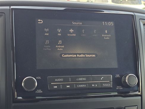 Used 2024 Nissan Titan SV w/ SV Convenience Package image 16