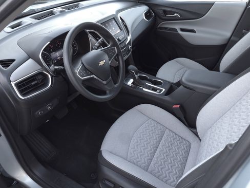 Used 2022 Chevrolet Equinox LT image 9