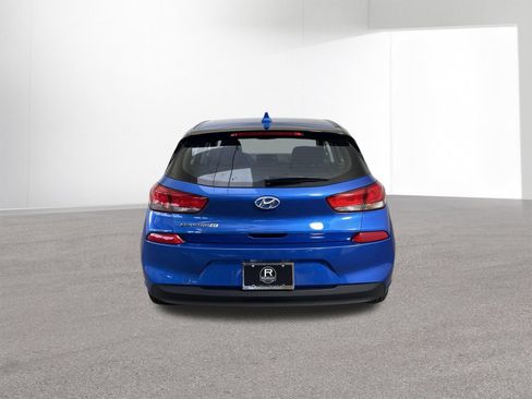 Used 2018 Hyundai Elantra GT FWD image 31