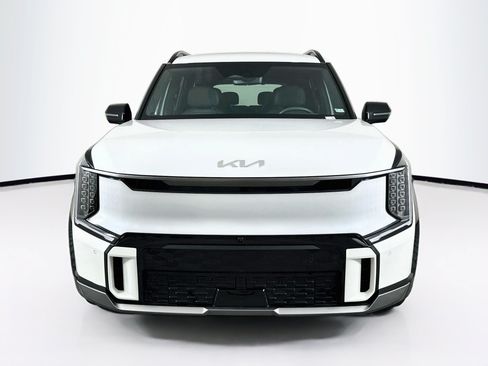 Used 2024 Kia EV9 GT-Line AWD/4WD image 2