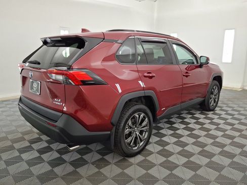 Certified 2023 Toyota RAV4 XLE Premium AWD/4WD image 25