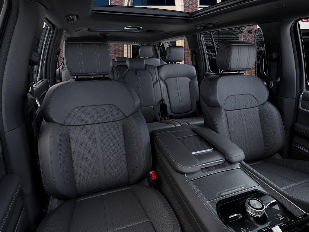 New 2026 Jeep Grand Wagoneer L Summit w/ 8-Passenger Seating Package AWD/4WD image 16