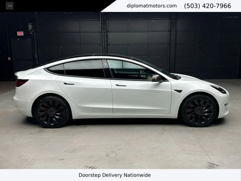 Used 2022 Tesla Model 3 Performance image 7