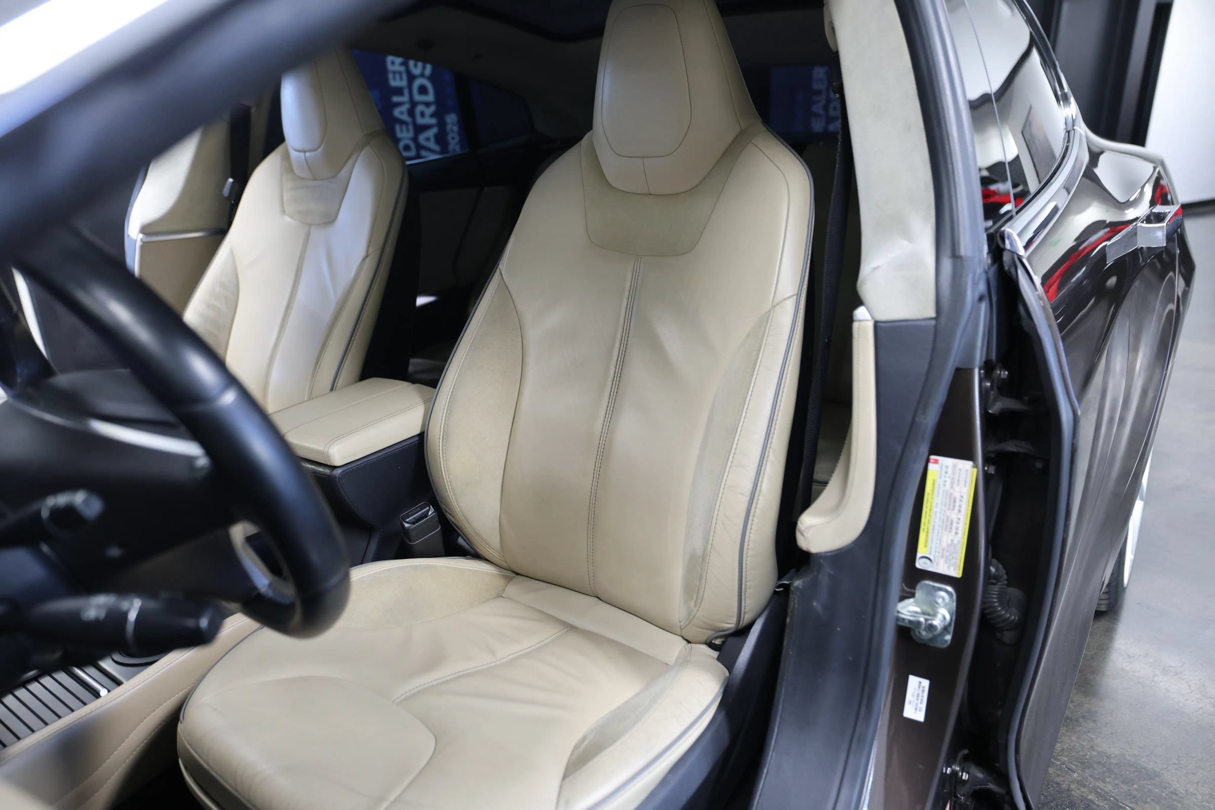 Used 2013 Tesla Model S Performance RWD image 30