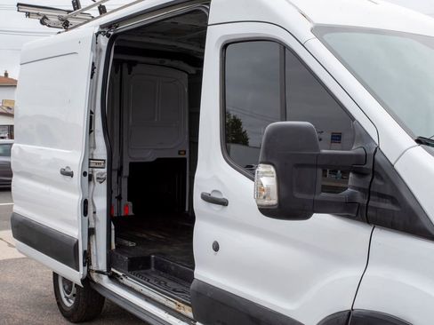 Used 2016 Ford Transit 250 130 Medium Roof image 17