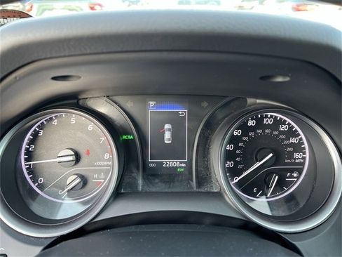 Used 2024 Toyota Camry SE w/ Convenience Package image 10