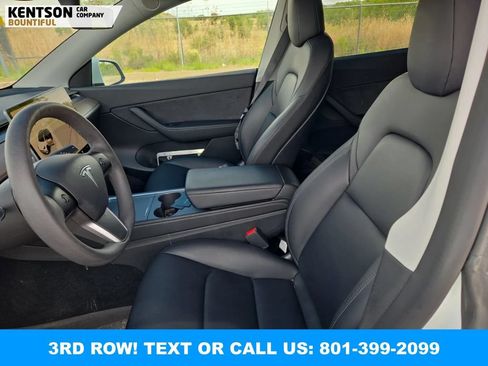 Used 2022 Tesla Model Y Long Range AWD/4WD image 10