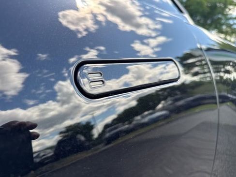 Used 2020 Aston Martin V8 Vantage Coupe RWD image 39