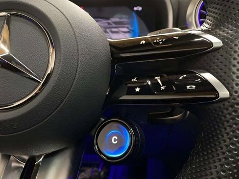 Used 2025 Mercedes-Benz SL 43 AMG image 43
