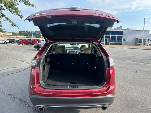 Used 2018 Ford Edge Titanium w/ Equipment Group 301A AWD/4WD image 9