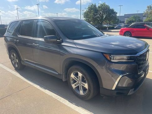 Used 2024 Honda Pilot EX-L image 3