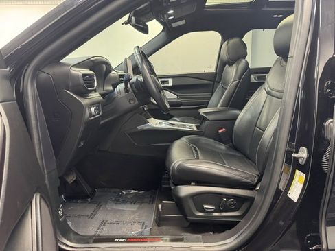 Used 2020 Ford Explorer ST w/ ST High-Performance Pack image 11