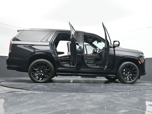 Used 2024 Cadillac Escalade Sport Platinum w/ LPO, ONYX Package image 80