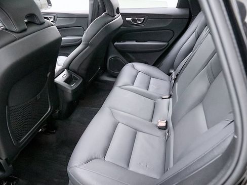 Certified 2024 Volvo XC60 B5 Plus w/ Protection Package Premier image 20