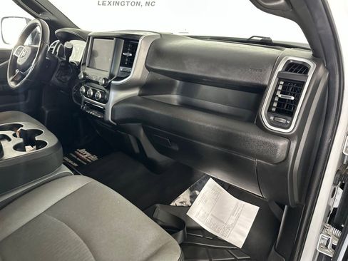 Used 2022 RAM 2500 Big Horn AWD/4WD image 27