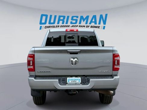 Used 2024 RAM 2500 Laramie AWD/4WD image 3