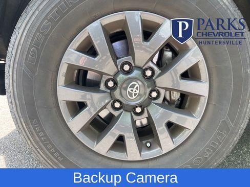 Used 2023 Toyota Tacoma SR5 w/ Technology Package image 10