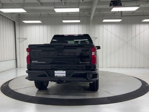 Used 2023 Chevrolet Silverado 1500 Custom image 7