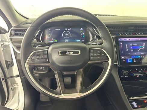 Used 2023 Jeep Grand Cherokee 4WD 4xe w/ Luxury Tech Group II image 14