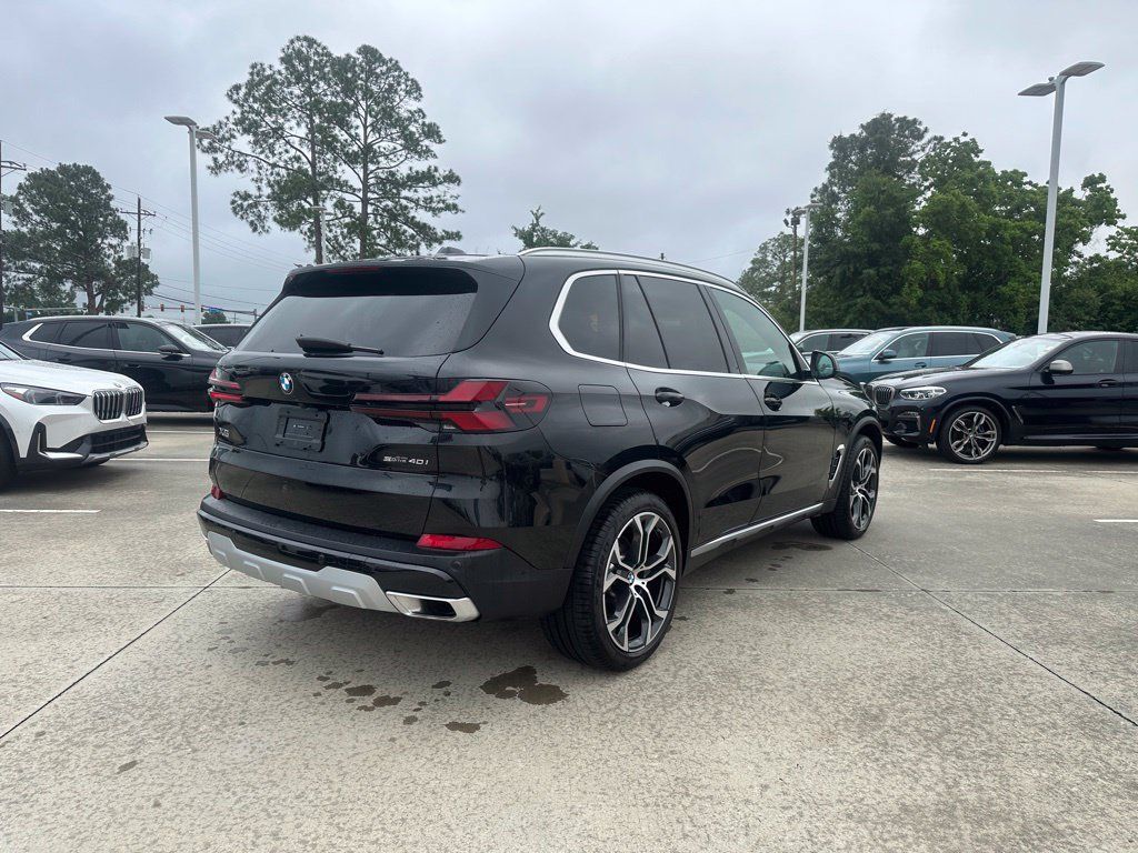 Certified 2026 BMW X5 sDrive40i w/ Parking Assistance Package RWD image 3