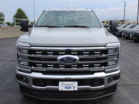 New 2026 Ford F250 XLT w/ XLT Premium Package AWD/4WD image 8