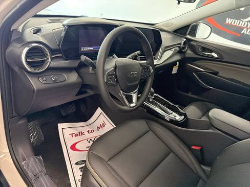 New 2026 Chevrolet Trax ACTIV w/ Driver Confidence Package FWD image 11