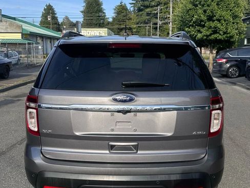 Used 2014 Ford Explorer XLT w/ Equipment Group 202A image 9