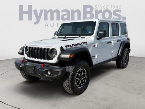 Used 2025 Jeep Wrangler Unlimited Rubicon AWD/4WD image 7