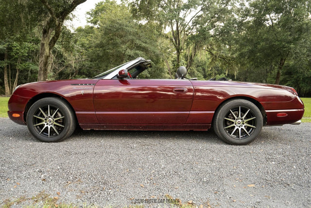 Used 2002 Ford Thunderbird RWD image 3
