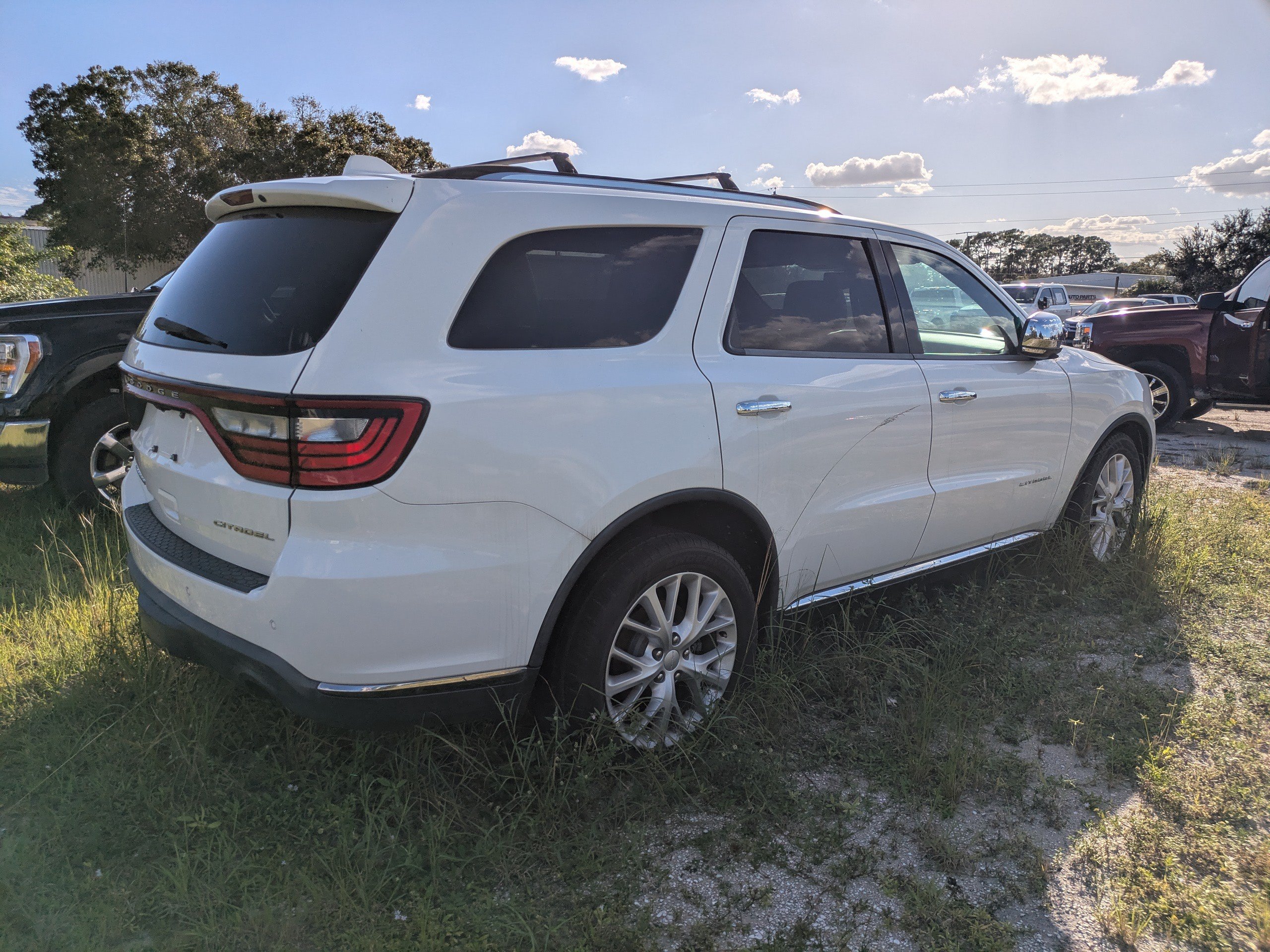 Used 2015 Dodge Durango Citadel w/ Technology Group RWD image 4