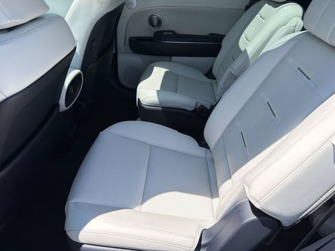Used 2026 Hyundai Palisade Calligraphy FWD image 25